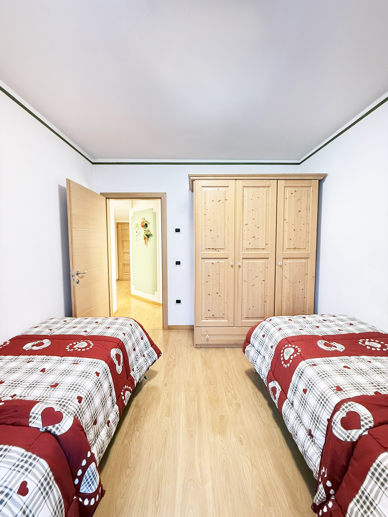 Camera da letto con due letti singoli