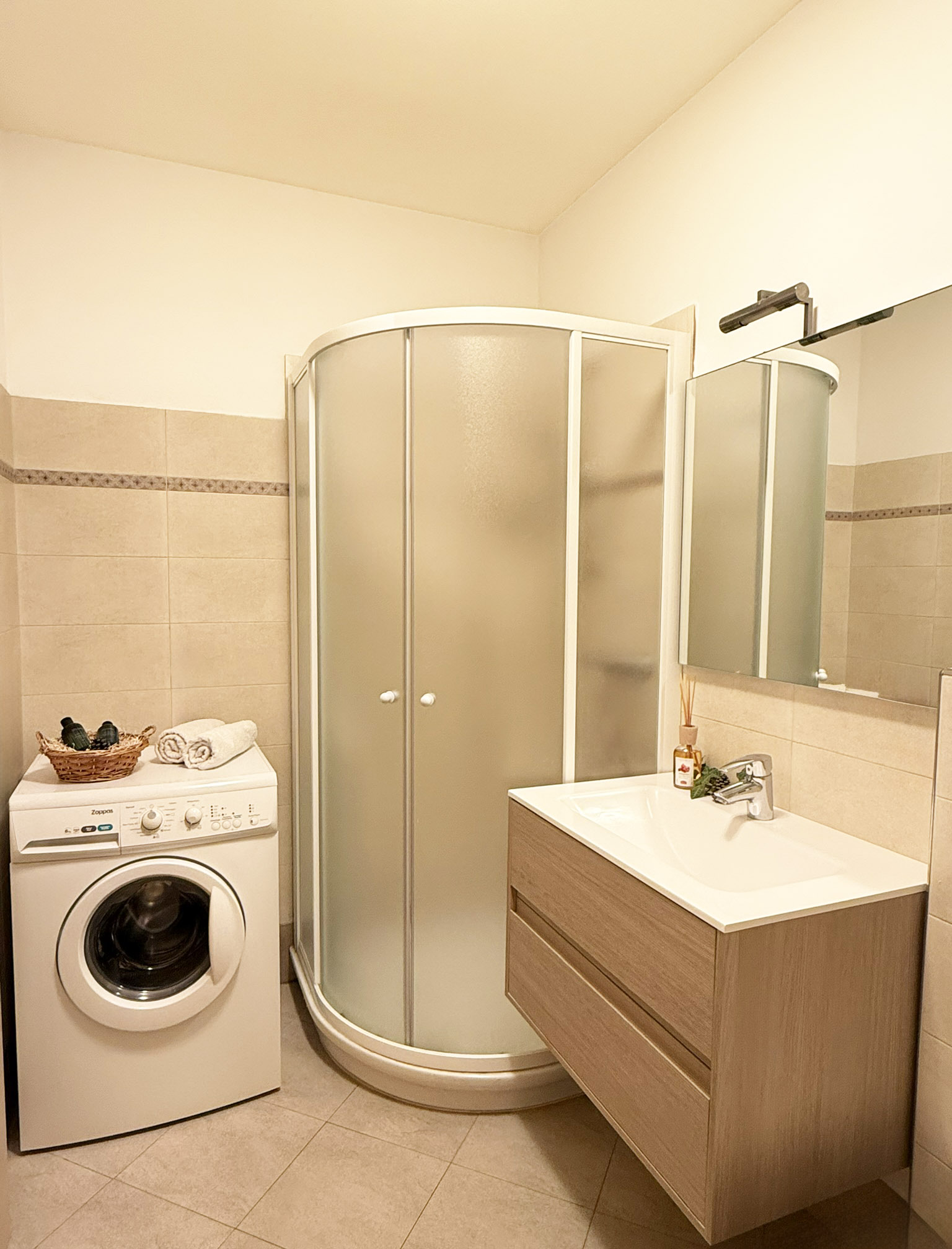 Bagno con doccia